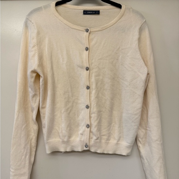 Zara Women’s Cream Sweater - Picture 1 of 2